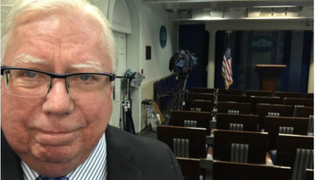 <i>Infowars</i> got a White House day pass, just like a real high-school newspaper